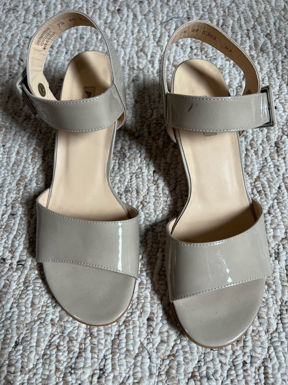 Paul Green Neutral Patent Leather Open-Toe Sandals - Beige